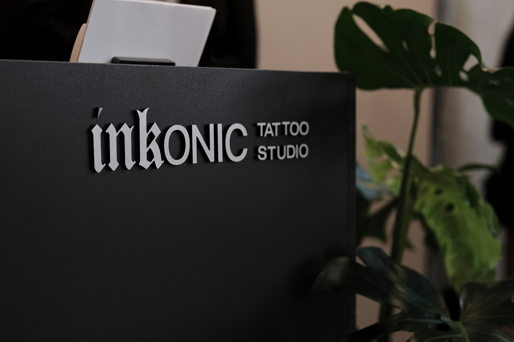 inkonic tattoo banner desktop